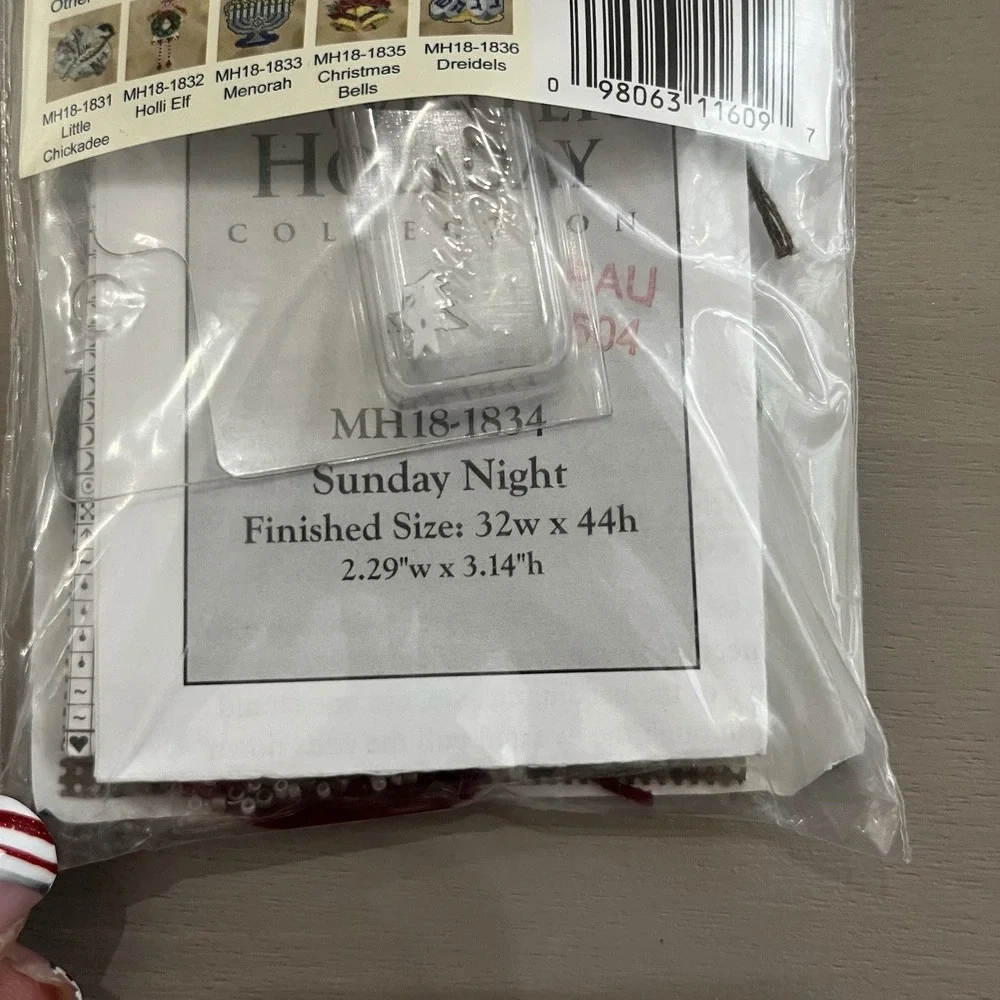 Mill Hill Glass Bead Kit MH18-1834 Sunday Night